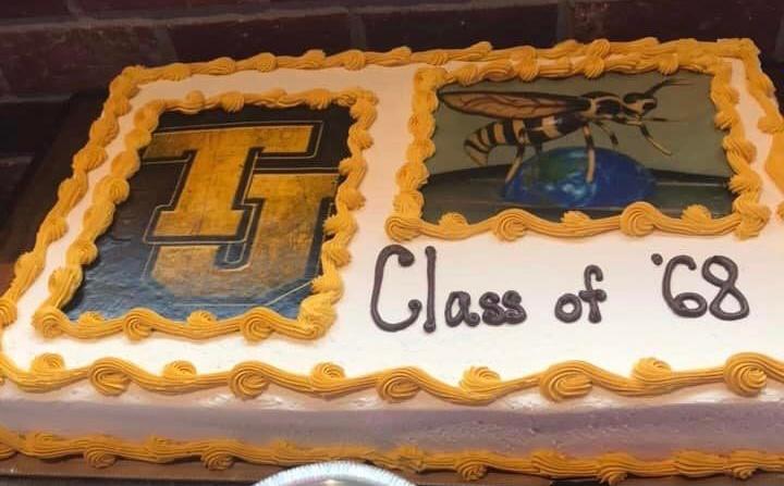 The Mini Reunion Cake